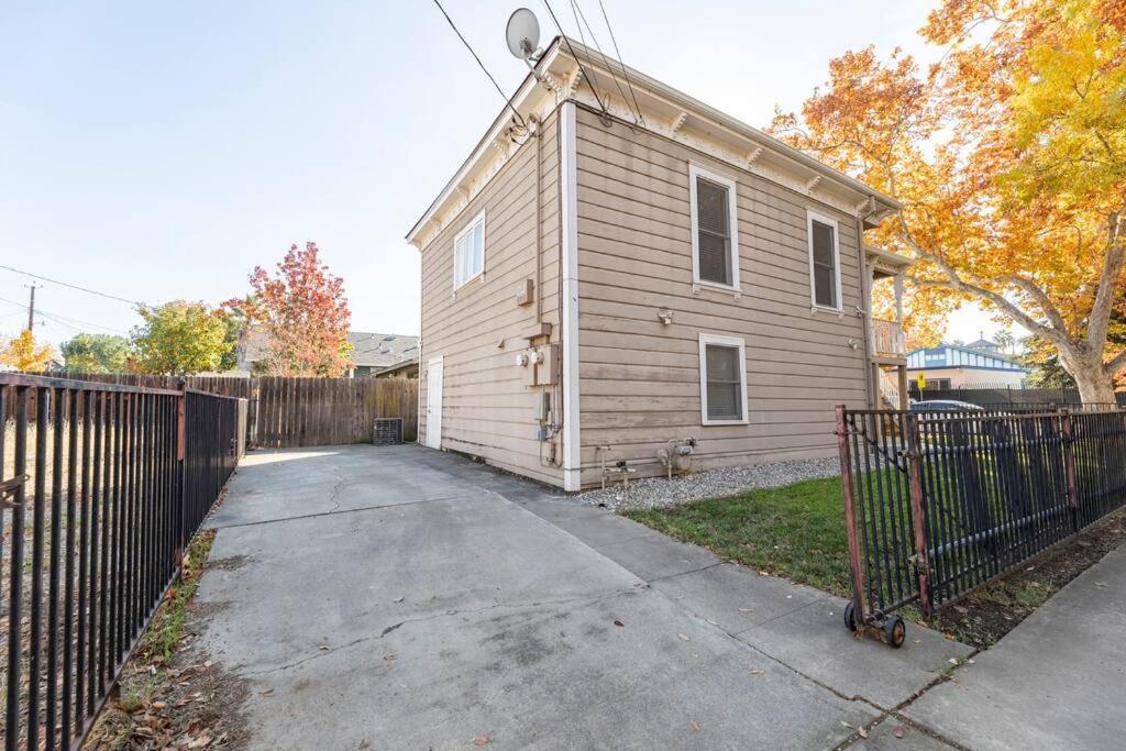 A+ 2 Bedroom Victorian Home Away From Home Σακραμέντο Εξωτερικό φωτογραφία