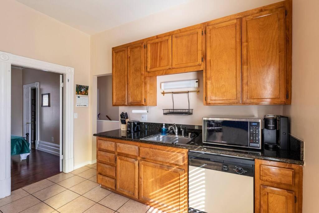 A+ 2 Bedroom Victorian Home Away From Home Σακραμέντο Εξωτερικό φωτογραφία